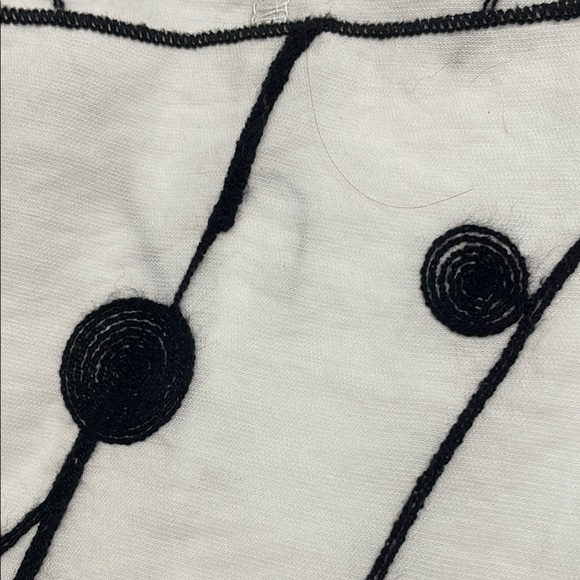 Minkas Shirt Black & White Pattern 3/4 Sleeve Classic Collar Button Down Front - Picture 14 of 14